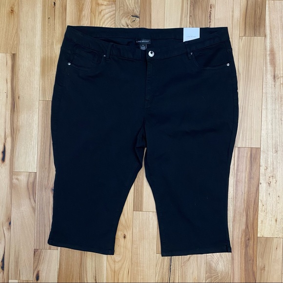 Lane Bryant Pants - NWT Lane Bryant Pedal Capris